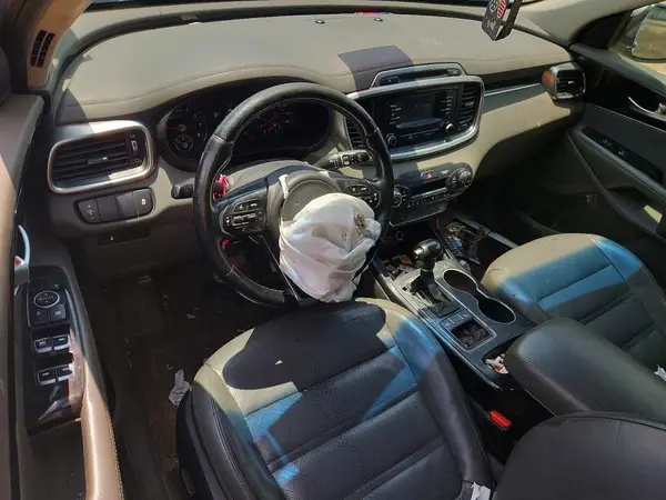 5XYPH4A50GG183882 2016 KIA SORENTO - Image 8