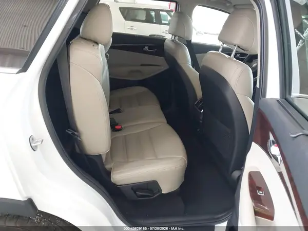 5XYPH4A50HG231270 2017 KIA SORENTO - Image 8
