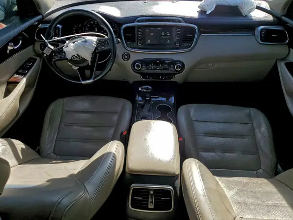 5XYPH4A50HG250711 2017 KIA SORENTO - Image 8