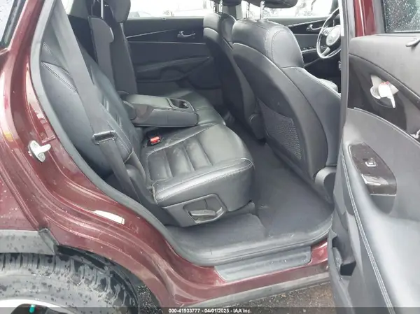 5XYPH4A50HG261420 2017 KIA SORENTO - Image 8