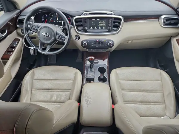 5XYPH4A50HG283725 2017 KIA SORENTO - Image 8