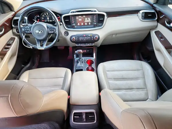 5XYPH4A50HG302922 2017 KIA SORENTO - Image 8