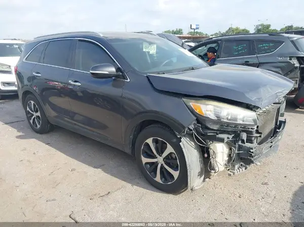 5XYPH4A50JG339491 2018 KIA SORENTO - Image 1