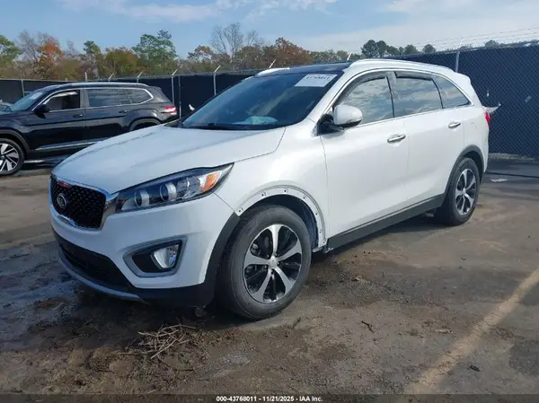 5XYPH4A50JG420989 2018 KIA SORENTO - Image 2