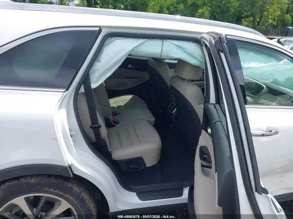 5XYPH4A50KG471121 2019 KIA SORENTO - Image 8