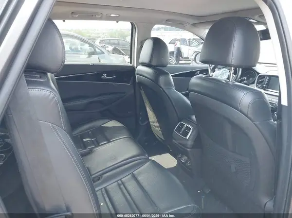 5XYPH4A50KG474925 2019 KIA SORENTO - Image 8