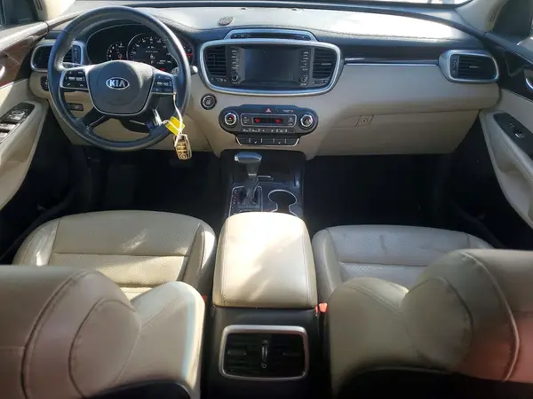 5XYPH4A50KG529485 2019 KIA SORENTO - Image 8
