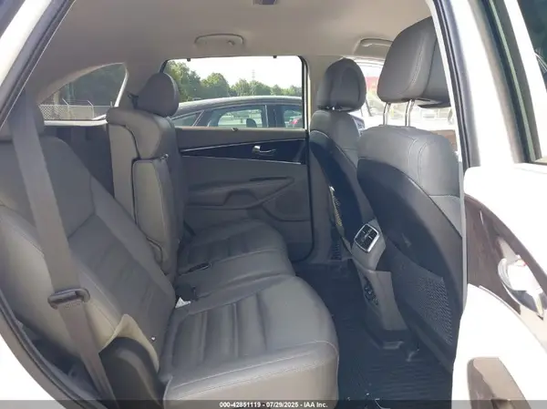 5XYPH4A51GG123545 2016 KIA SORENTO - Image 8