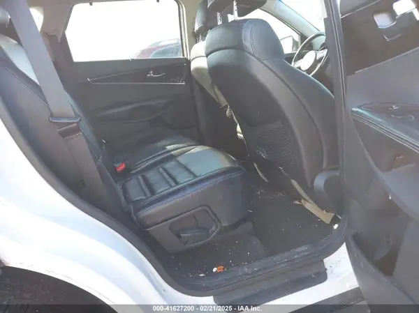 5XYPH4A51HG196061 2017 KIA SORENTO - Image 8