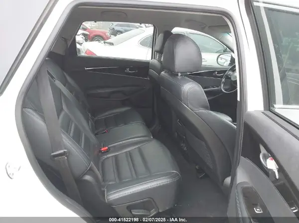 5XYPH4A51JG410598 2018 KIA SORENTO - Image 8