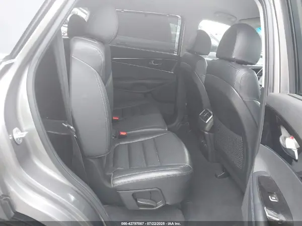 5XYPH4A51JG420368 2018 KIA SORENTO - Image 8