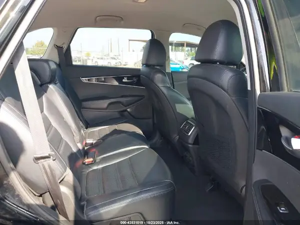 5XYPH4A51KG465439 2019 KIA SORENTO - Image 8