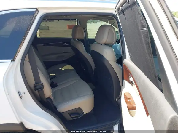 5XYPH4A52GG105832 2016 KIA SORENTO - Image 8