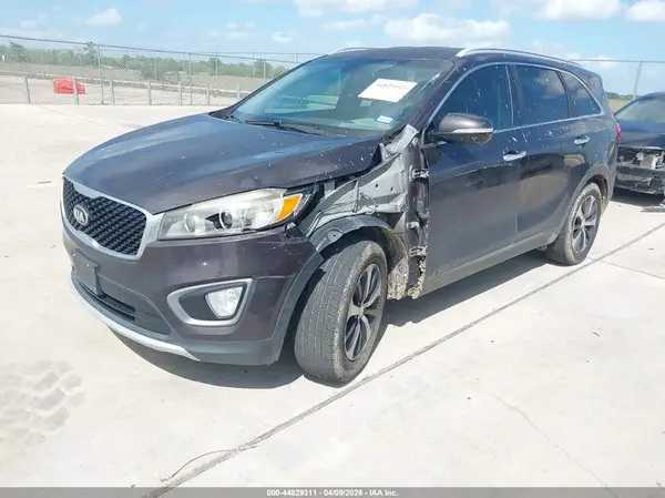 5XYPH4A52GG135199 2016 KIA SORENTO - Image 2