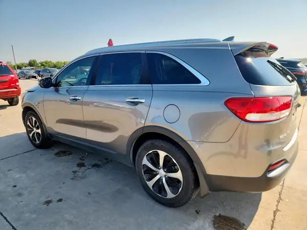 5XYPH4A52GG135235 2016 KIA SORENTO - Image 2