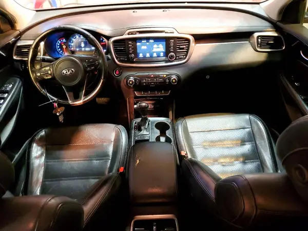 5XYPH4A52HG232906 2017 KIA SORENTO - Image 8