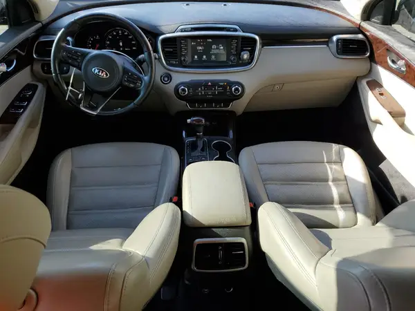 5XYPH4A52HG234025 2017 KIA SORENTO - Image 8
