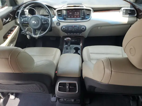 5XYPH4A52HG282821 2017 KIA SORENTO - Image 8