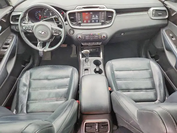5XYPH4A52HG307877 2017 KIA SORENTO - Image 8