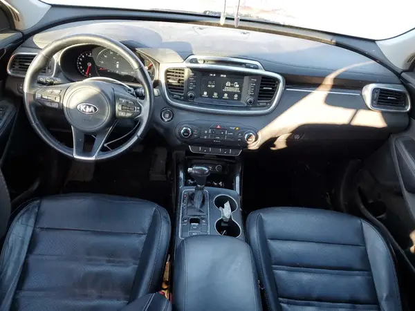 5XYPH4A52HG309077 2017 KIA SORENTO - Image 8