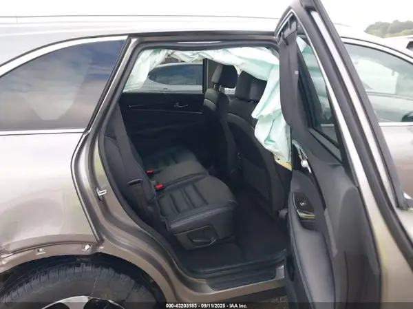 5XYPH4A52JG395948 2018 KIA SORENTO - Image 8