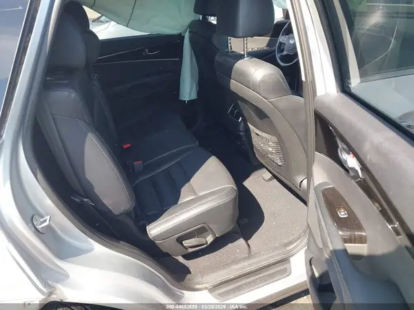 5XYPH4A52KG433020 2019 KIA SORENTO - Image 8