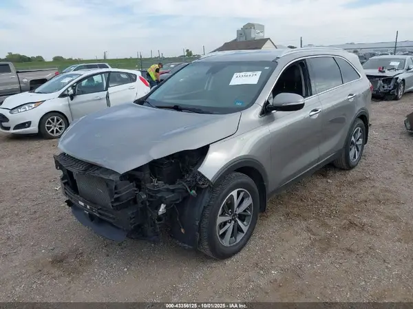 5XYPH4A52KG519198 2019 KIA SORENTO - Image 2