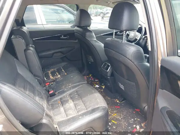 5XYPH4A52KG532050 2019 KIA SORENTO - Image 8