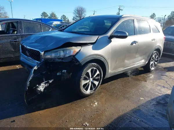 5XYPH4A53GG096381 2016 KIA SORENTO - Image 2