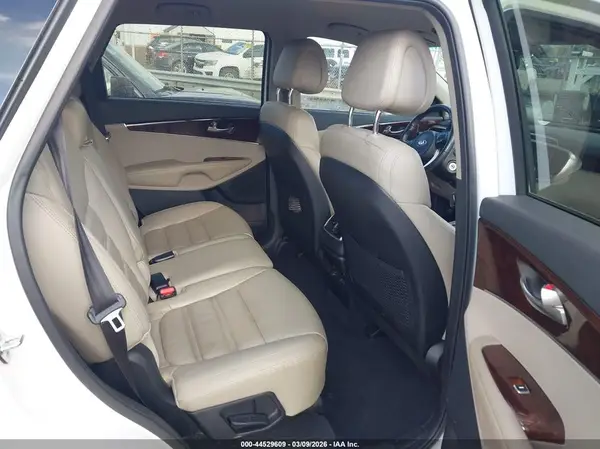 5XYPH4A53GG111381 2016 KIA SORENTO - Image 8