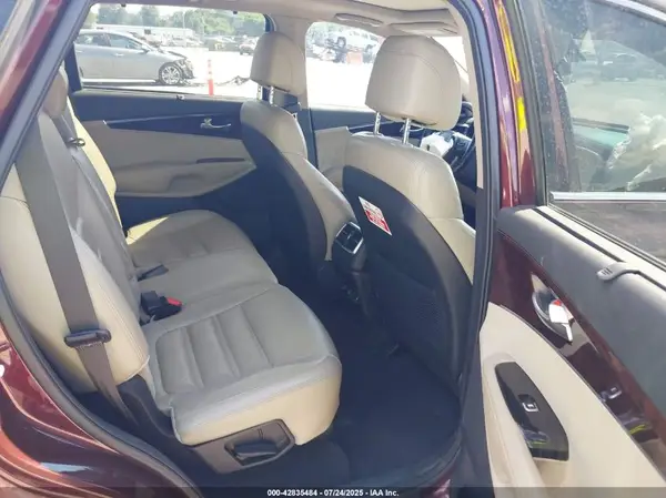 5XYPH4A53HG230453 2017 KIA SORENTO - Image 8