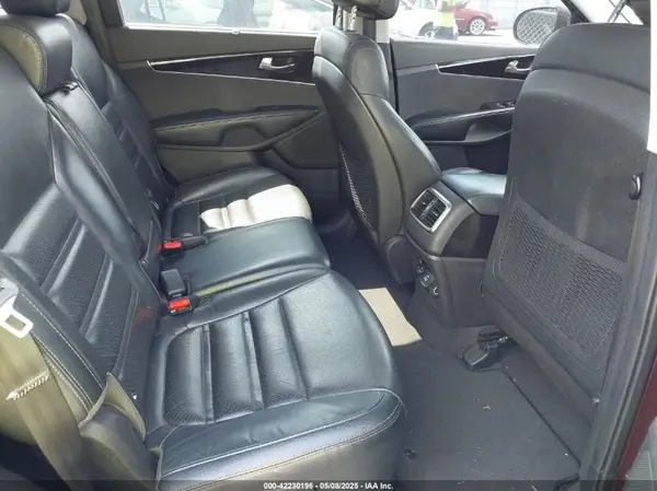 5XYPH4A53HG287333 2017 KIA SORENTO - Image 8