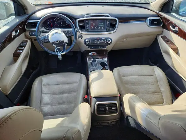 5XYPH4A53HG297845 2017 KIA SORENTO - Image 8