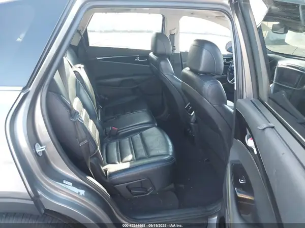 5XYPH4A53HG299014 2017 KIA SORENTO - Image 8