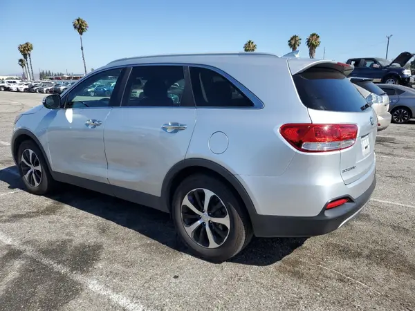 5XYPH4A53JG385140 2018 KIA SORENTO - Image 2