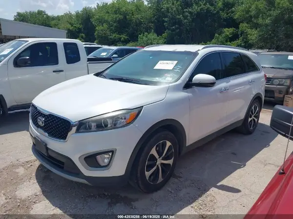 5XYPH4A53JG386529 2018 KIA SORENTO - Image 2