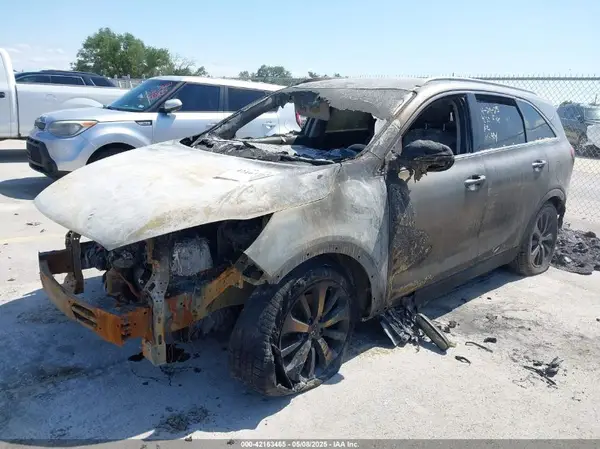 5XYPH4A53JG395473 2018 KIA SORENTO - Image 2