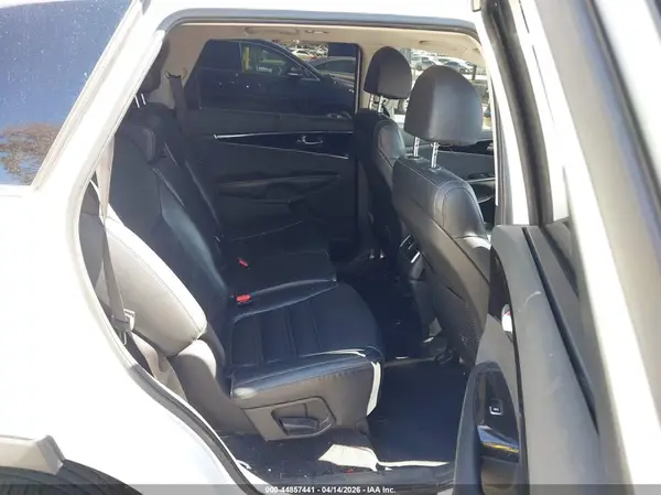 5XYPH4A53JG396462 2018 KIA SORENTO - Image 8