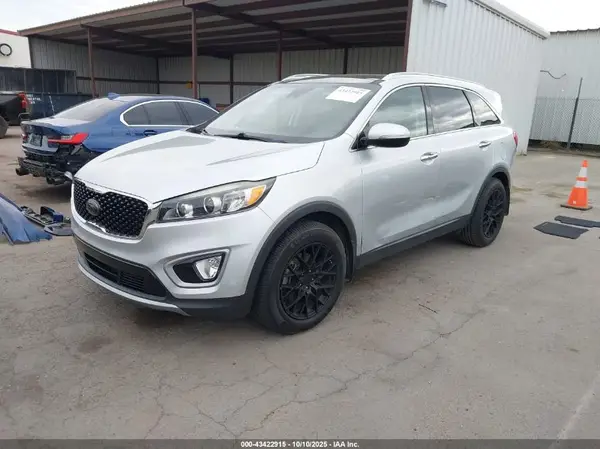 5XYPH4A53JG398065 2018 KIA SORENTO - Image 2