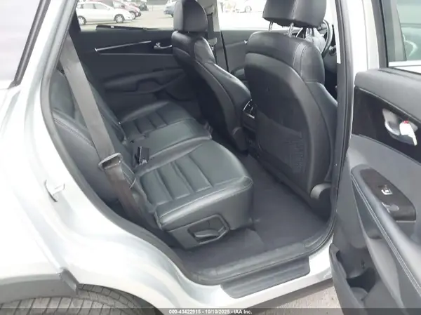 5XYPH4A53JG398065 2018 KIA SORENTO - Image 8