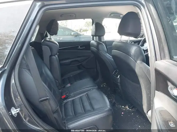5XYPH4A53JG409257 2018 KIA SORENTO - Image 8