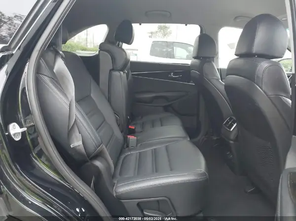 5XYPH4A53JG420520 2018 KIA SORENTO - Image 8