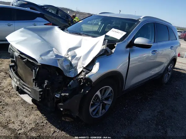 5XYPH4A53KG463157 2019 KIA SORENTO - Image 2
