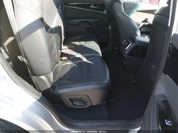 5XYPH4A53KG463157 2019 KIA SORENTO - Image 8