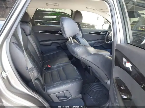 5XYPH4A53KG524751 2019 KIA SORENTO - Image 8