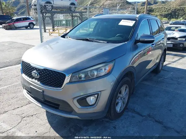 5XYPH4A54GG093439 2016 KIA SORENTO - Image 2