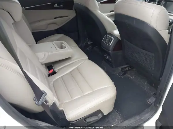 5XYPH4A54HG306021 2017 KIA SORENTO - Image 8