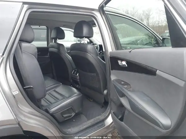 5XYPH4A54JG395966 2018 KIA SORENTO - Image 8