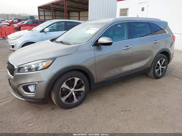 5XYPH4A54JG409557 2018 KIA SORENTO - Image 2