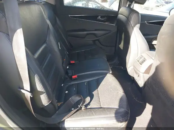 5XYPH4A54JG410403 2018 KIA SORENTO - Image 8